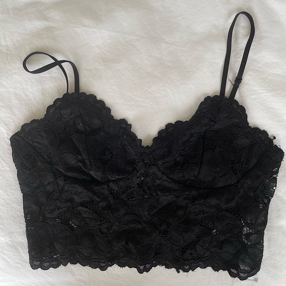 Zara lace cropped cami, size medium